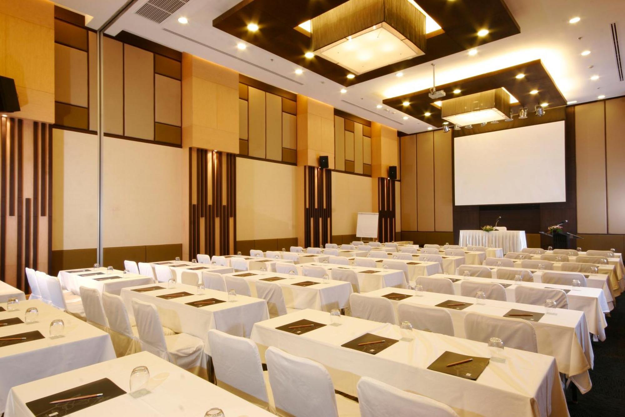 Kantary Hotel Kabinburi Bagian luar foto